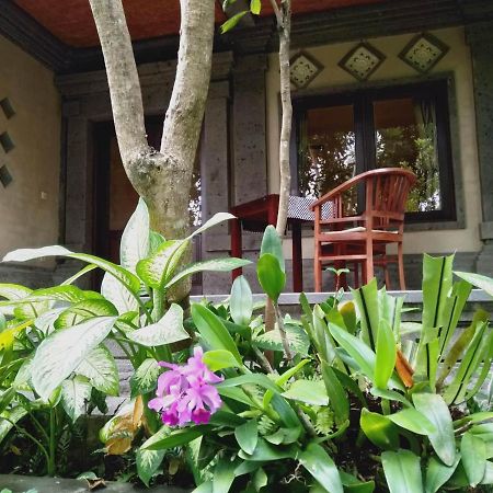 Prasanti Bed & Breakfast Ubud  Exterior photo