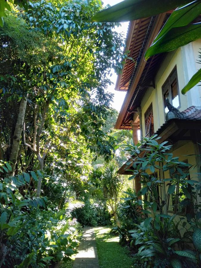 Prasanti Bed & Breakfast Ubud  Exterior photo