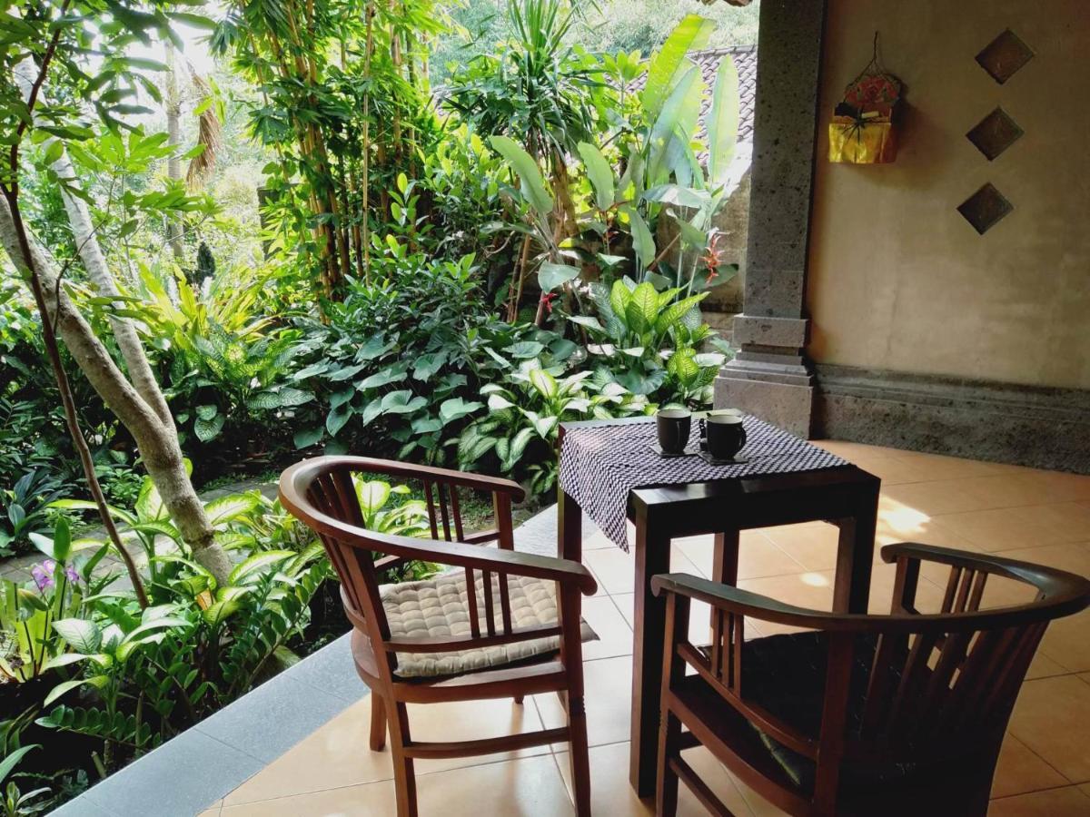 Prasanti Bed & Breakfast Ubud  Exterior photo
